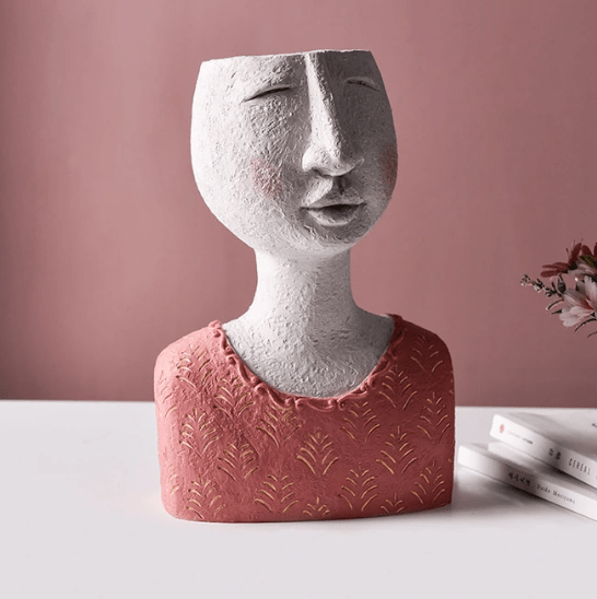 Novita Casa – Face Planter Sculpture - Novita Casa
