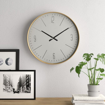 Novita Casa – White Wooden Wall Clock - Novita Casa