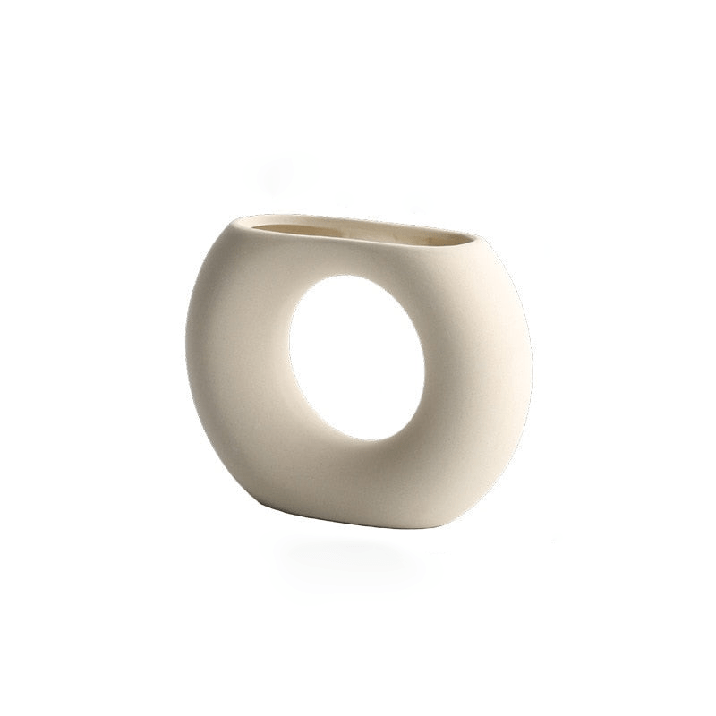 Novita Casa – Off - White Ceramic Accents - Novita Casa