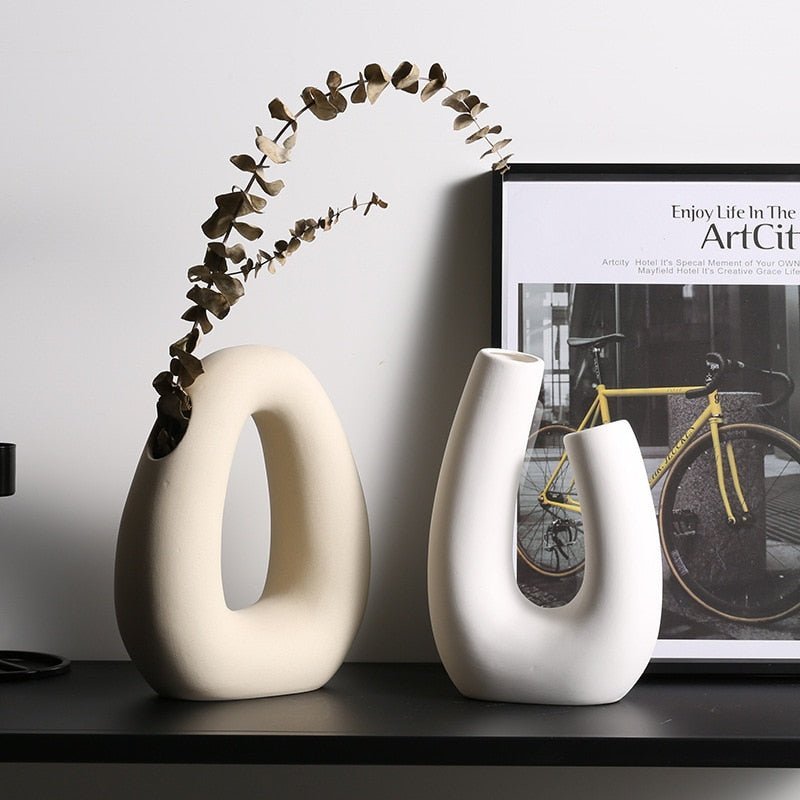 Novita Casa – Off - White Ceramic Accents - Novita Casa