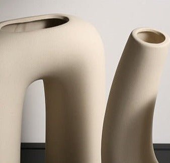 Novita Casa – Off - White Ceramic Accents - Novita Casa