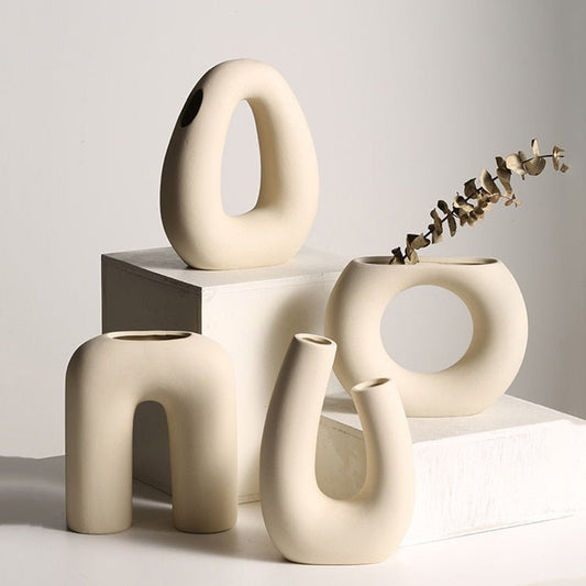 Novita Casa – Off - White Ceramic Accents - Novita Casa