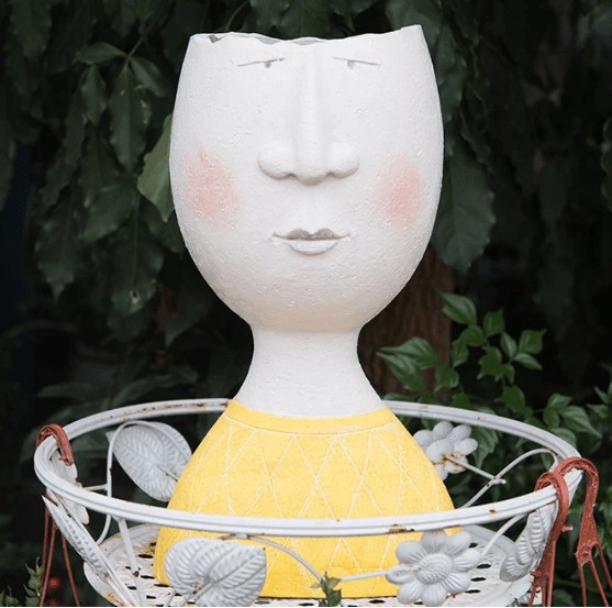 Novita Casa – Face Planter Sculpture - Novita Casa