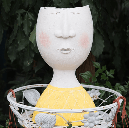 Novita Casa – Face Planter Sculpture - Novita Casa