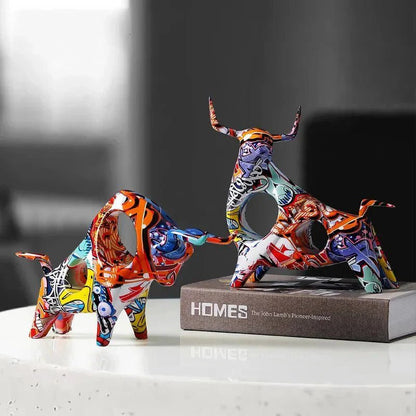 Novita Casa – Modern Graffiti Bull Statue - Novita Casa