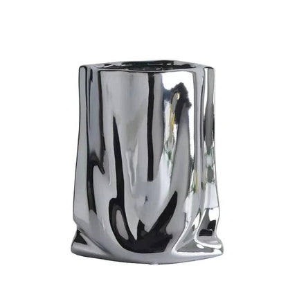 Novita Casa – Modern Wavy Vase - Novita Casa