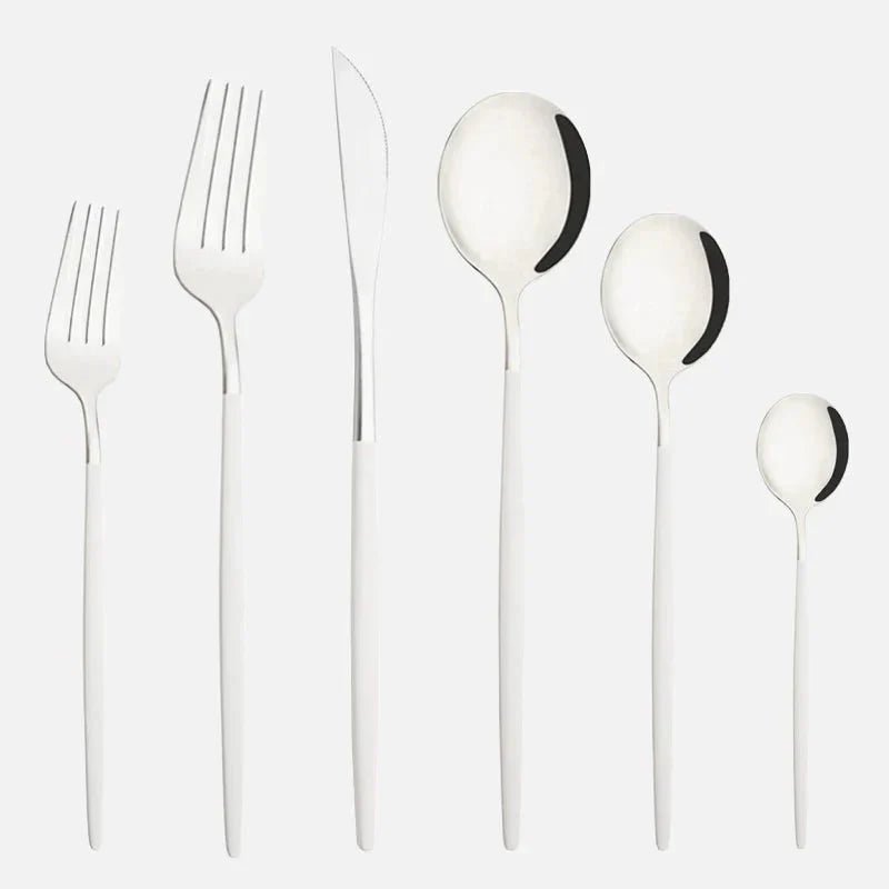 Novita Casa – Elegant 6 - Piece Cutlery Set in Sleek Stainless Steel for Effortless Dining Style - Novita Casa