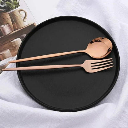 Novita Casa – Elegant 6 - Piece Cutlery Set in Sleek Stainless Steel for Effortless Dining Style - Novita Casa