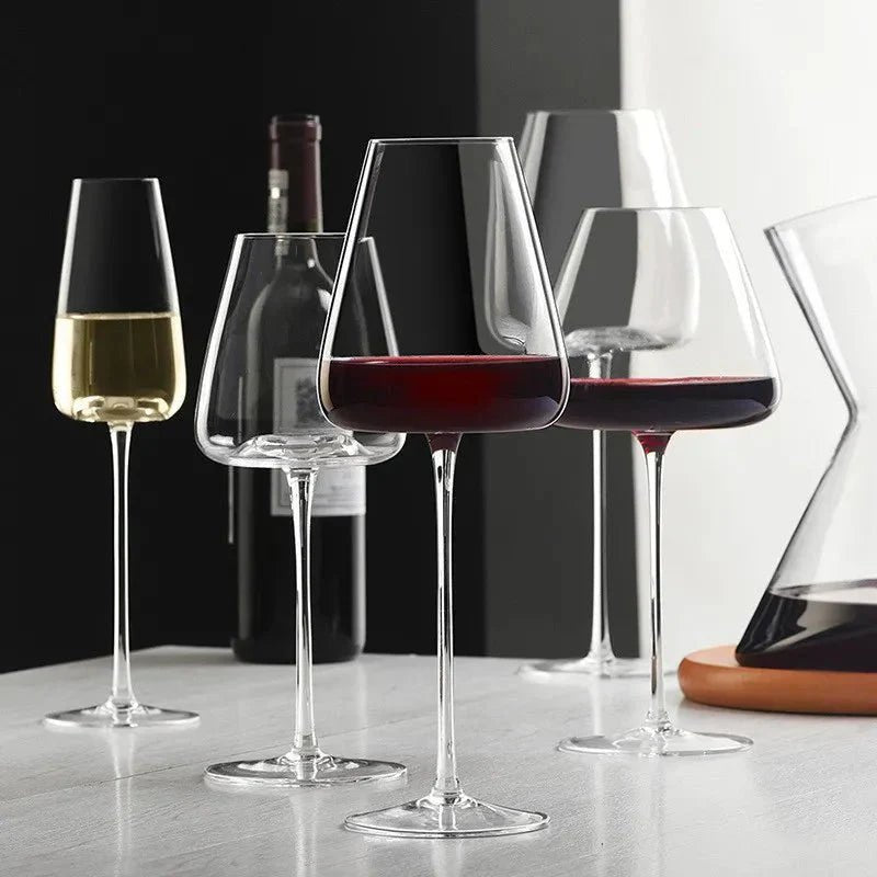 Novita Casa - Handcrafted Crystal Wine Glasses - Novita Casa