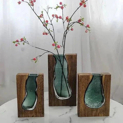 Novita Casa - Minimalist Wood and Glass Vase - Novita Casa