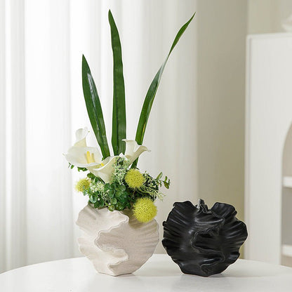 Novita Casa - Modern Frosted Ceramic Vase - Novita Casa