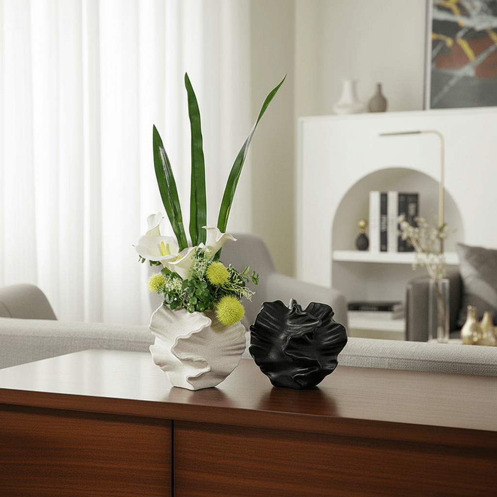 Novita Casa - Modern Frosted Ceramic Vase - Novita Casa