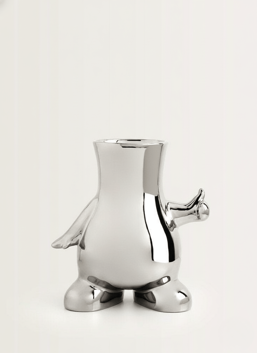 Novita Casa - Modern Monochrome Ceramic Vase - Novita Casa