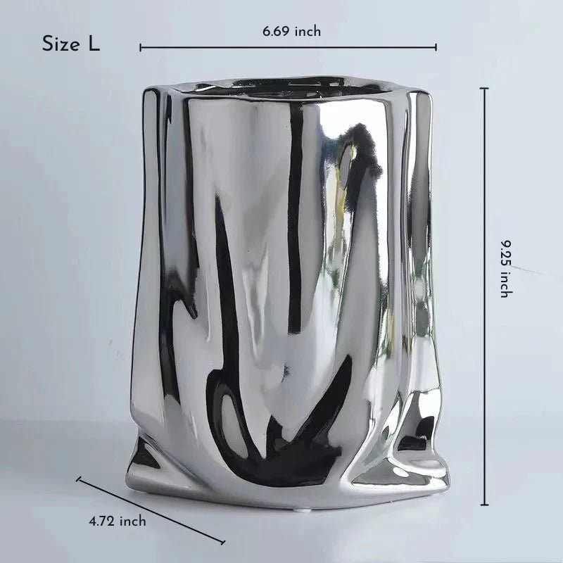Novita Casa – Modern Wavy Vase - Novita Casa