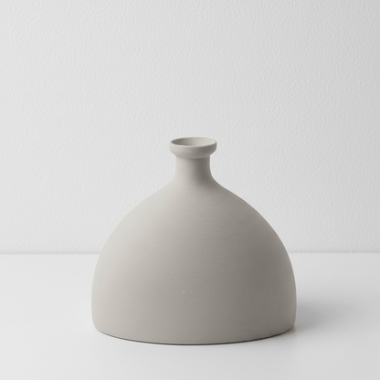 Novita Casa – Nordic Ceramic Vase Decor 10in Irregular Shape High - Quality Minimalist Design - Novita Casa