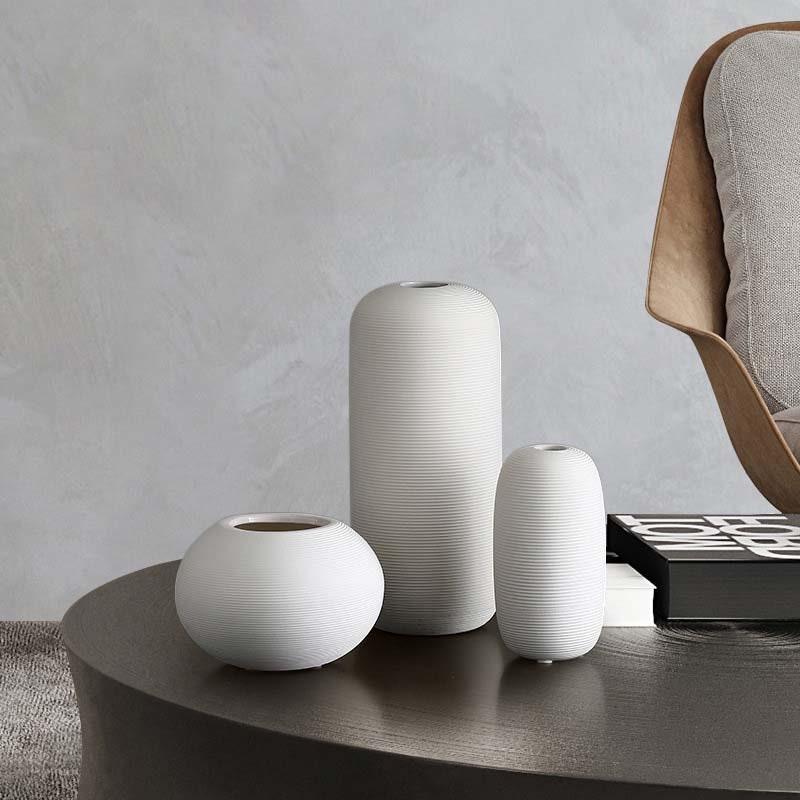 Novita Casa – White Nordic Ceramic Vase Decor Minimalist Matte Design - Novita Casa