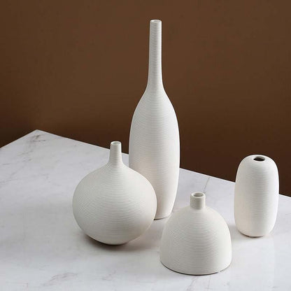 Novita Casa – White Nordic Ceramic Vase Decor Minimalist Matte Design - Novita Casa